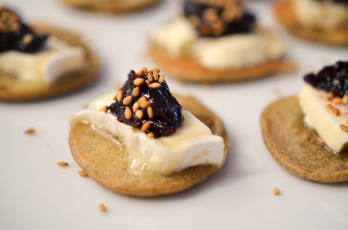 Blinis Brillat Chutney 6 Blinis Brillat Chutney 6