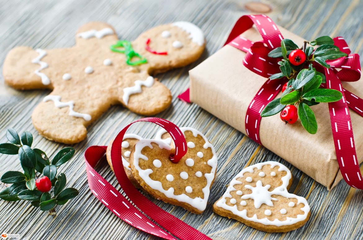 Christmas Gift Box And Gingerbread Cookies On Wooden Background Christmas Gift Box And Gingerbread Cookies On Wooden Background