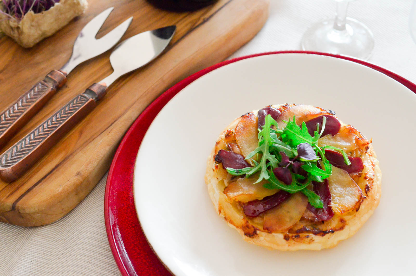 Tarte Tatin Canard Pommes Confit Oignons Miel (7 Sur 9) Tarte Tatin Canard Pommes Confit Oignons Miel (7 Sur 9)