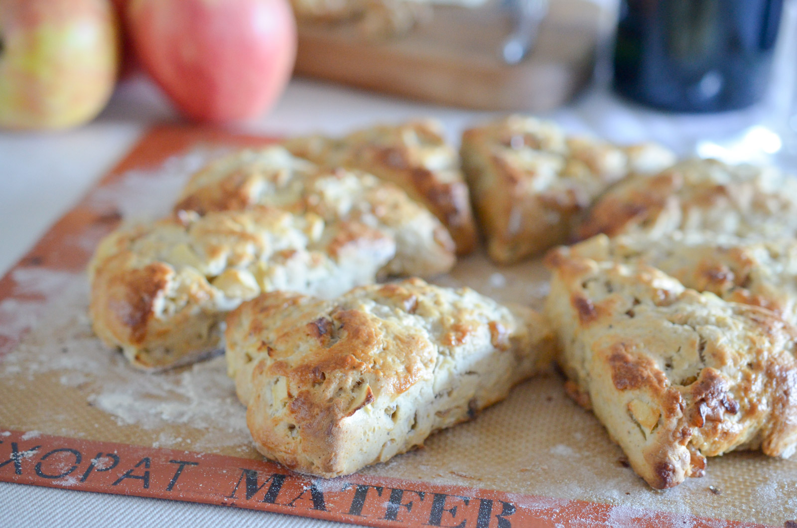 Scones Pomme Noix (3 Sur 10) Scones Pomme Noix (3 Sur 10)
