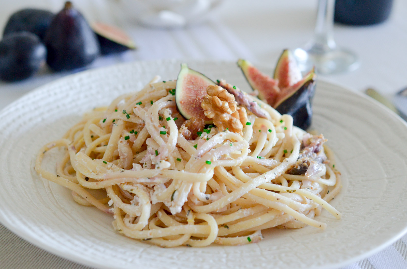 Linguine Chevre Noix Figues 6 Sur 9 Linguine Chevre Noix Figues 6 Sur 9