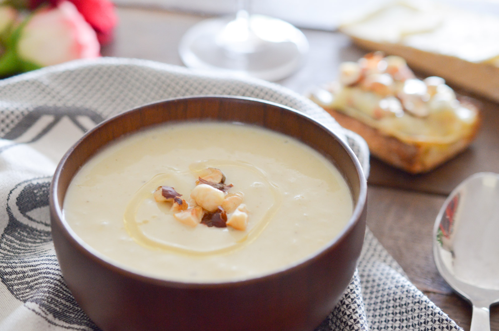 Veloute Chou Fleur Noisettes Tartines Beaufort 5 Sur 7 Veloute Chou Fleur Noisettes Tartines Beaufort 5 Sur 7