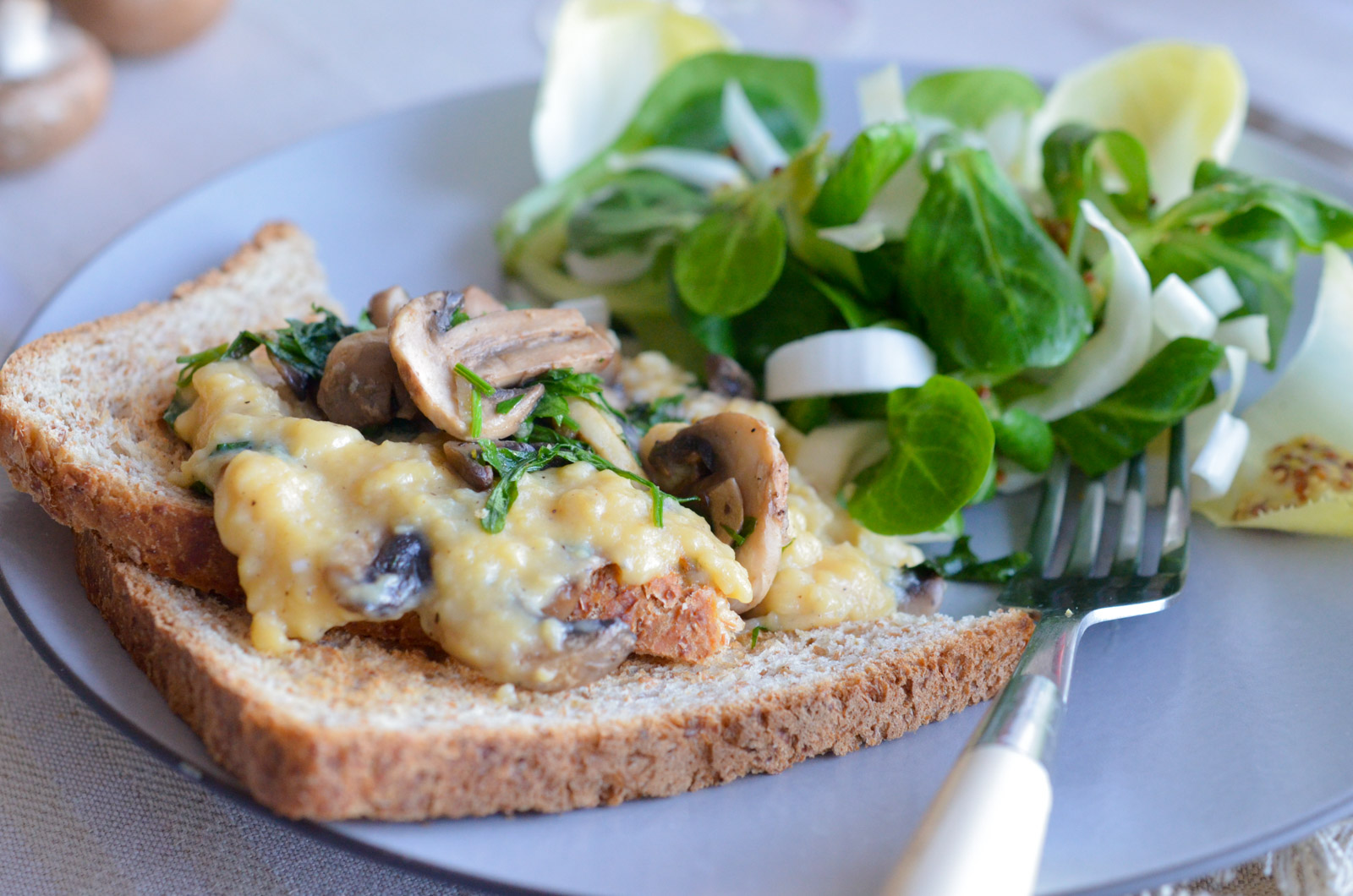 Crostinis Oeufs Brouilles Champignons 4 Sur 8 Crostinis Oeufs Brouilles Champignons 4 Sur 8