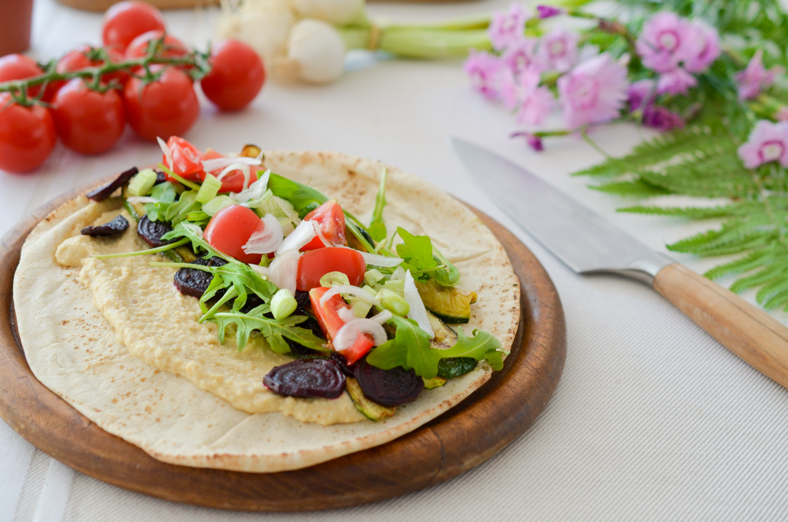 Veggie Wrap Courgette Houmous Betterave (8 Sur 8) Veggie Wrap Courgette Houmous Betterave (8 Sur 8)