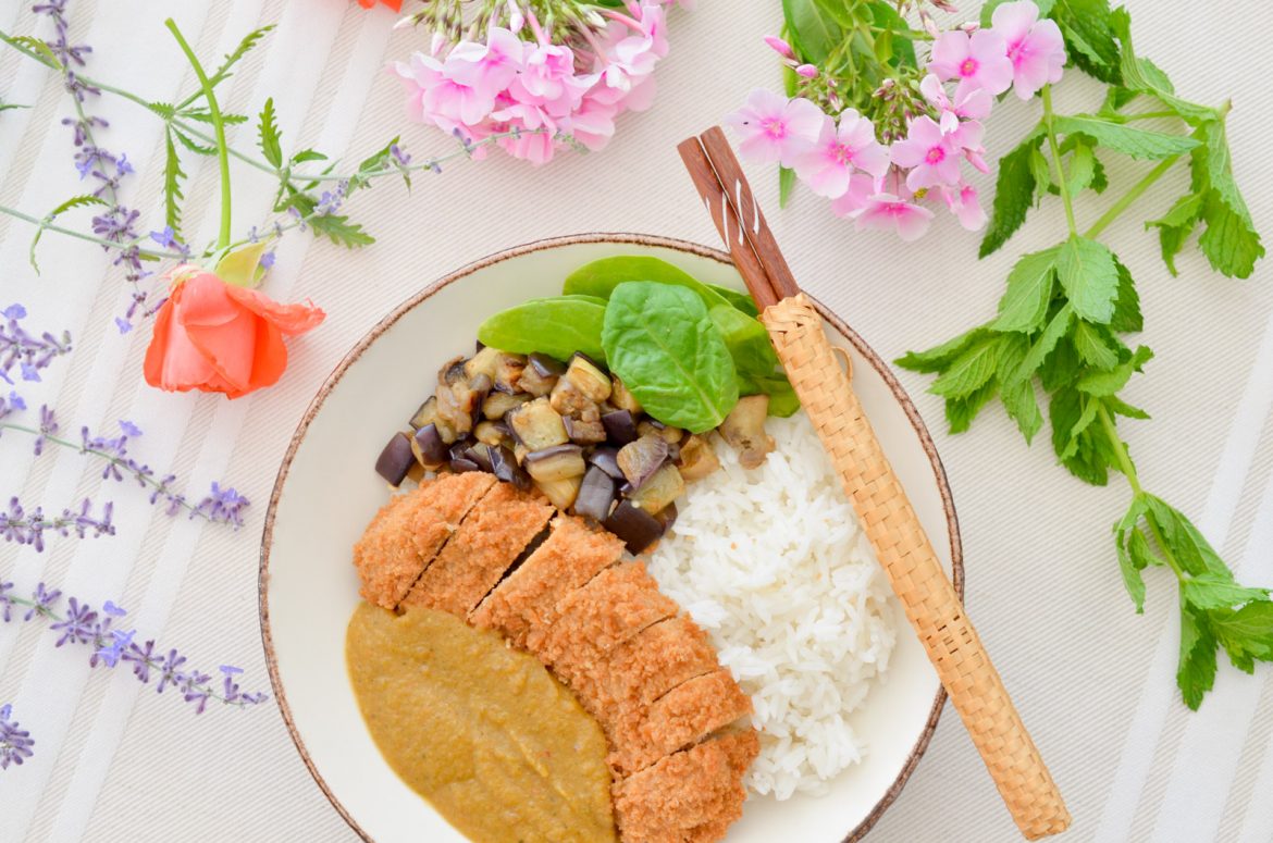 Katsu Curry Vegetarien Soy (4 Sur 6) Katsu Curry Vegetarien Soy (4 Sur 6)