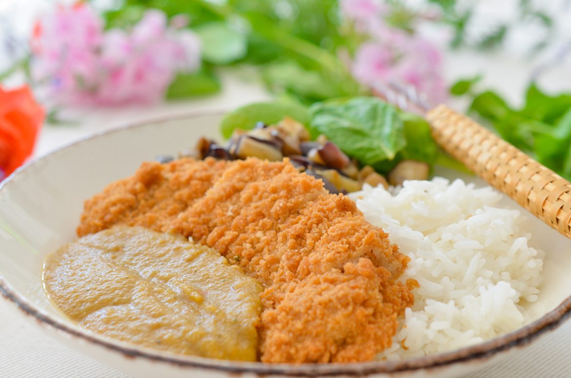 Katsu Curry Vegetarien Soy (6 Sur 6) Katsu Curry Vegetarien Soy (6 Sur 6)