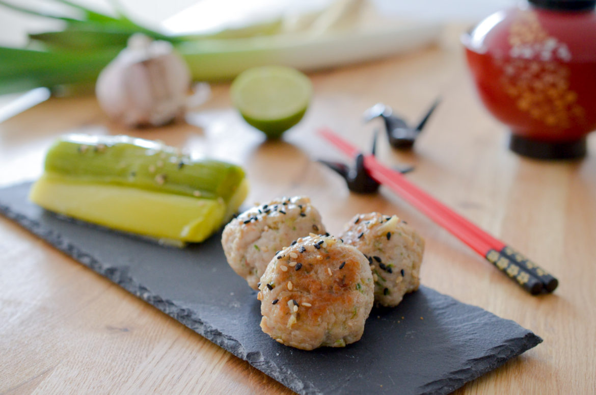 Boulettes Poisson Asiatique (4 Sur 10) Boulettes Poisson Asiatique (4 Sur 10)
